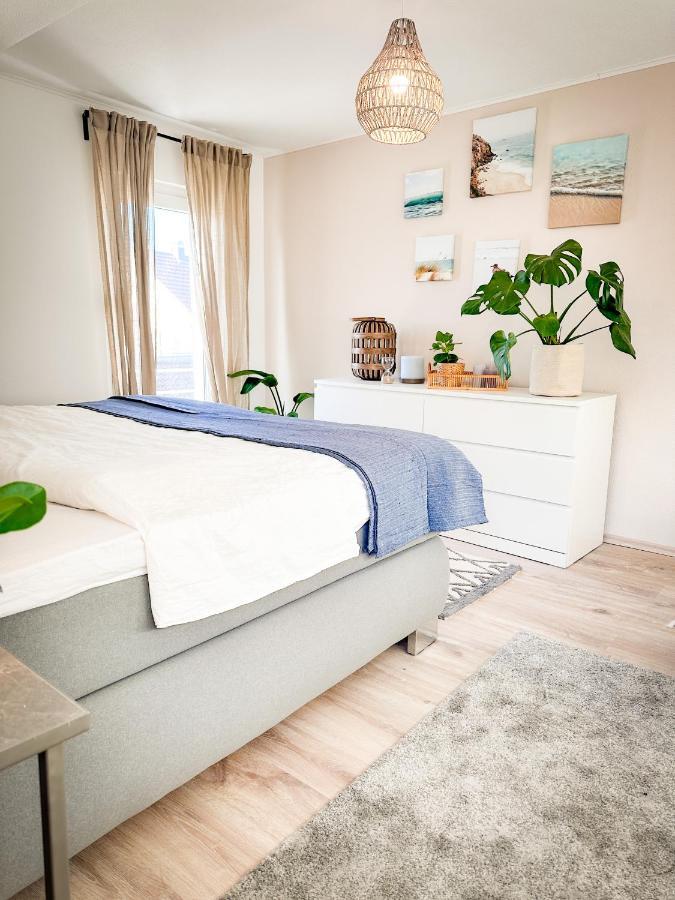 Schoenes Modernes Einfamilienhaus Fuer 1 Bis 6 Personen Rimpar Exterior foto